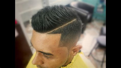 Os cortes de cabelo masculino estão cada vez mais sendo valorizados. FADE DEGRADE CORTES CABELOS MASCULINOS TRIBAL FREEHAND - STUDIO 3 - HELINHO - YouTube