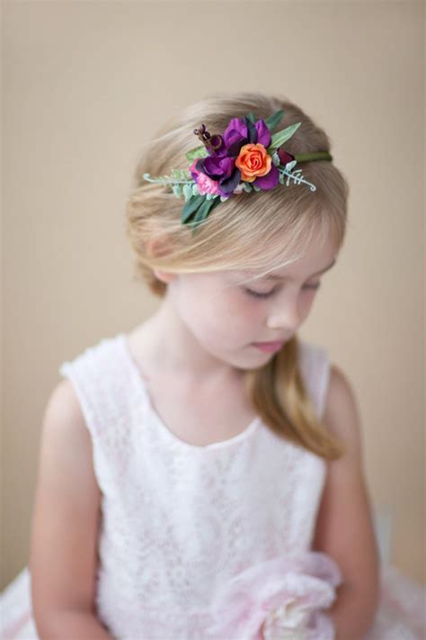12 Adorable Flower Girl Hair Accessories