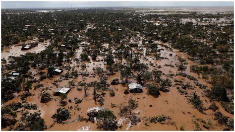 Mozambique Floods 2019 Cyclone Idai Death Toll Mounts To 417