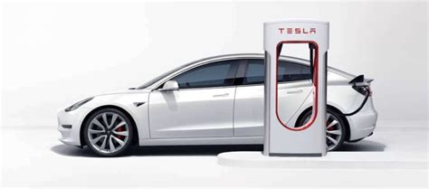 The All Electric Tesla Model 3 Saloon The Complete Guide Ezoomed