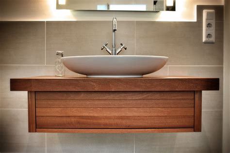 Solids M1 Saint George Waschtisch aus Holz ...
