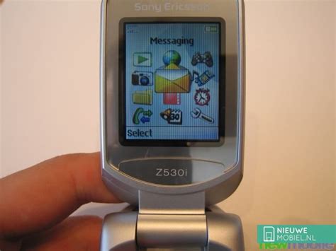 Sony Ericsson Z530i All Deals Specs And Reviews Newmobile