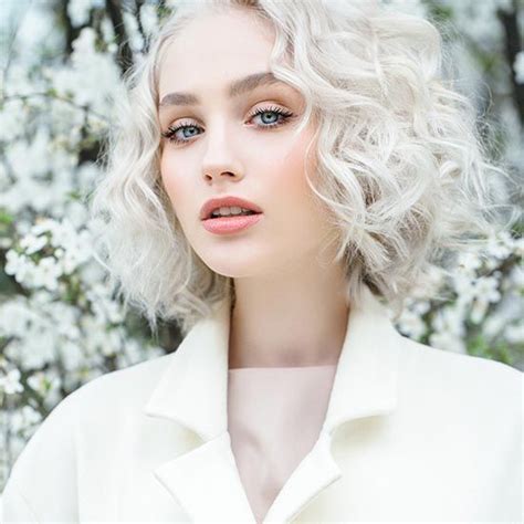 How To Get White Blonde Hair Loréal Paris Short White Hair White