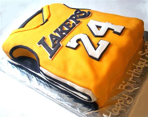 Violets Custom Cakes La Lakers