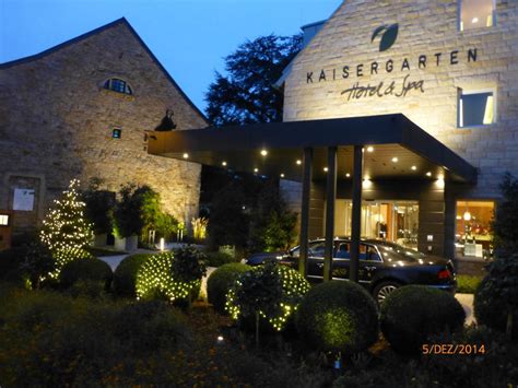 Willkommen im kaiser garten hamm. "Eingangsbereich" Kaisergarten Hotel & Spa (Deidesheim ...