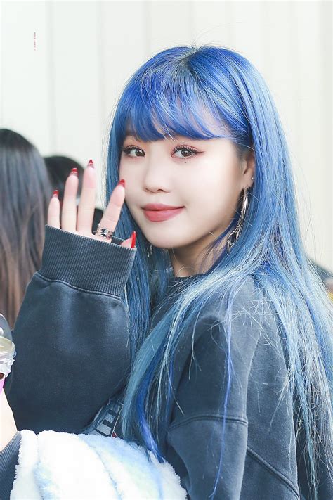 S On Twitter Soojin Dyed Hair Blue