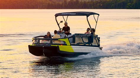 Sea Doo Switch First Look Jet Skipontoon Boat Mash Up Is A Whole New Breed