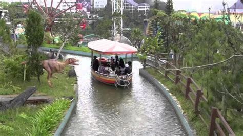 العاصمة هي كوالالمبور، في حين أن بوتراجاي هي مقر الحكومة الاتحادية. Genting رحلة ماليزيا - جنتنج - YouTube