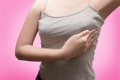 How To Spot The Signs Of Breast Cancer Lady Co Uk