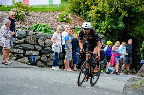 Brutal hill climb in Wales held on newly-crowned steepest street in the ...