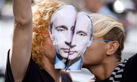 Putin Diz Que Rússia Não Legalizará Casamento Gay Serão Papai E Mamãe