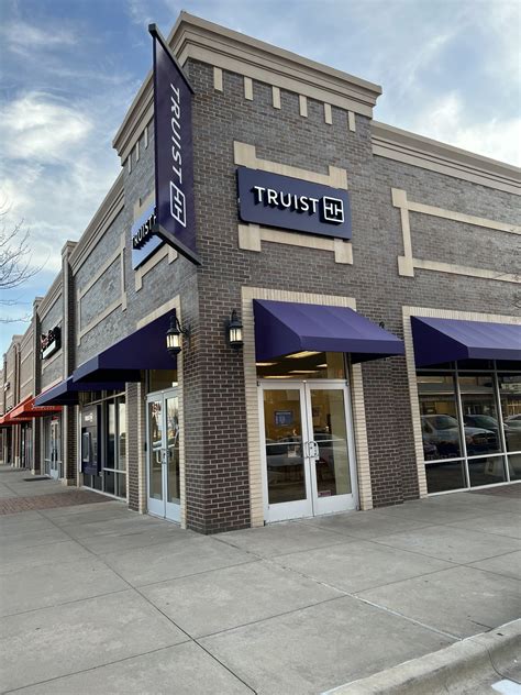 Truist Bank - Arlington Highlands