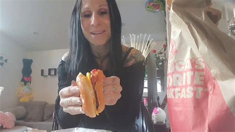 Trying New Wendys Breakfast Items Food Review Baconator Frosty Cchino