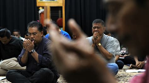 Malaysia Detains Dozens Of Shias In New Crackdown