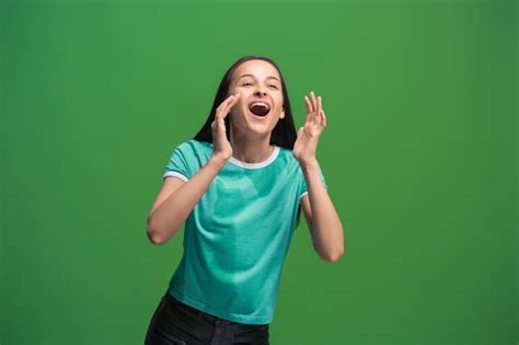 Free Photo Do Not Miss Young Casual Woman Shouting Shout Crying