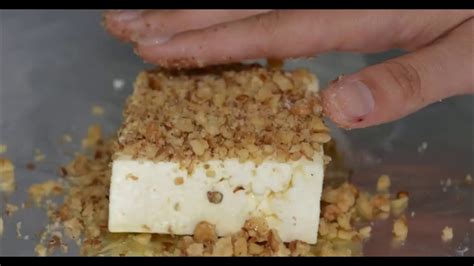 Печено сирене с мед и орехи - YouTube