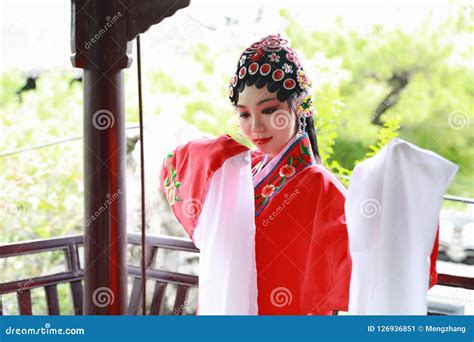 Chinese Opera Womanpracticing Peking Opera In The Garden Colorful