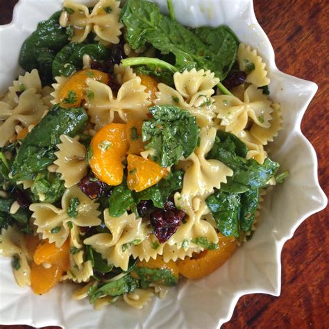 Perfect as a side salad or a light supper. Asian Mandarin Orange + Spinach Pasta Salad - Designer ...