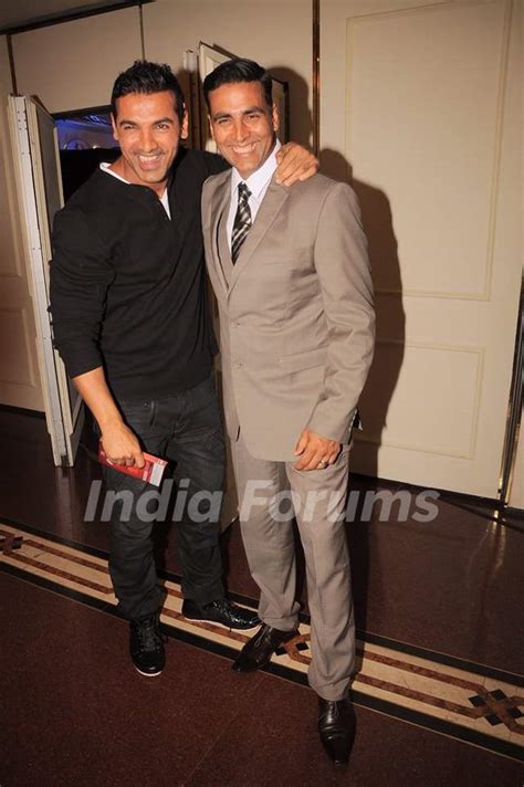 Akshay Kumar And John Abraham At Times Now The Foodie Awards Photo