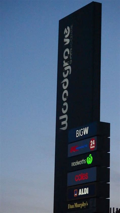 Woodgrove Shopping Center Sign Melton 7102014 Center Signs