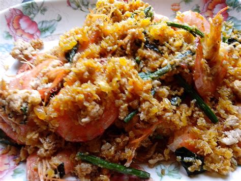 300 gr udang tanpa kepala dan kulit (balur dengan 1/2 sdt garam+1 sdt air jeruk nipis, diamkan 20 menit). NORIZAN BIN BESAR: RESEPI - UDANG MASAK MENTEGA (BUTTER PRAWN)