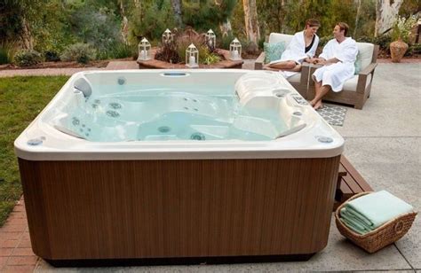 Four Winds Spas Reviews [2023] Cost Models And Ratings