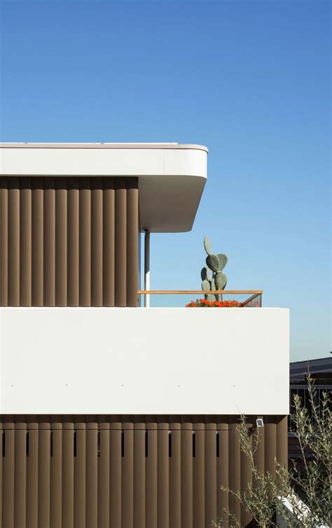 Luigi Rosselli Architects Renovate A Late 1950s Home In Australia