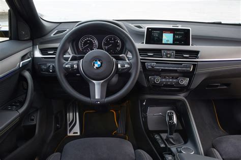 BMW X2 prova su strada SUV e Coupé fusione speciale