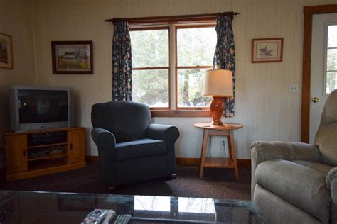 Be a world away from it all in a cabin in the woods, yet close to all that stowe has to offer. Maple: 2 Bedroom Vacation Cabin Rental Stowe VT (92196 ...