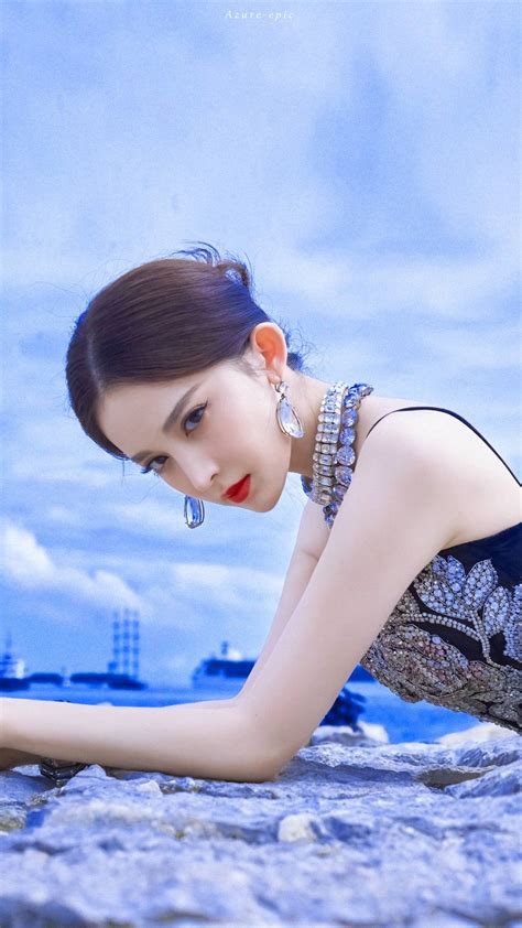 Guli Nazhaกู่ลี่นาจา 에 있는 Annie님의 핀 아시아의 아름다움 아름다운 아시아 소녀 아름다운