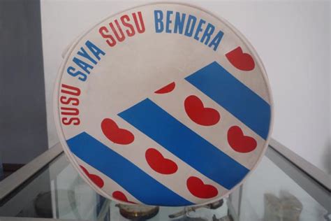 Susu bendera was spun off from frisian flag on april 29, 2019 for growth milk products for children, using the 1997 frisian flag logo. Kios ENGKONG : Jual Barang Antik, Unik Dan Jadul. : Tas ...