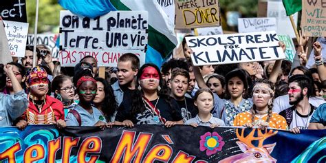 À Montréal un défilé historique avec Greta Thunberg Le Point