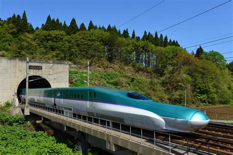 Japan train shinkansen 2017 tokyo to kyoto ￥13950 ・ 2:15 min. Hayabusa（H5-Series） | Japan RAIL & TRAVEL