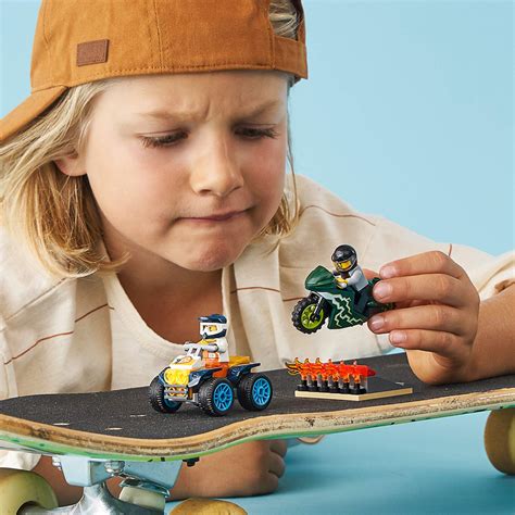 Lego City Stunt Team 60255 Bike Toy Cool Building Set For Kids New