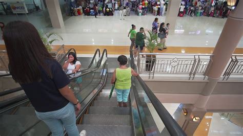 Philippines Sm City Fairview 2x Escalator Youtube