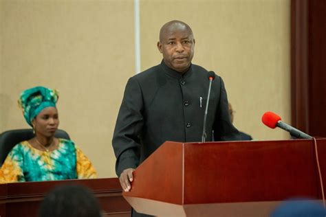 Burundis Evariste Ndayishimiye Sworn In As New President Xinhua