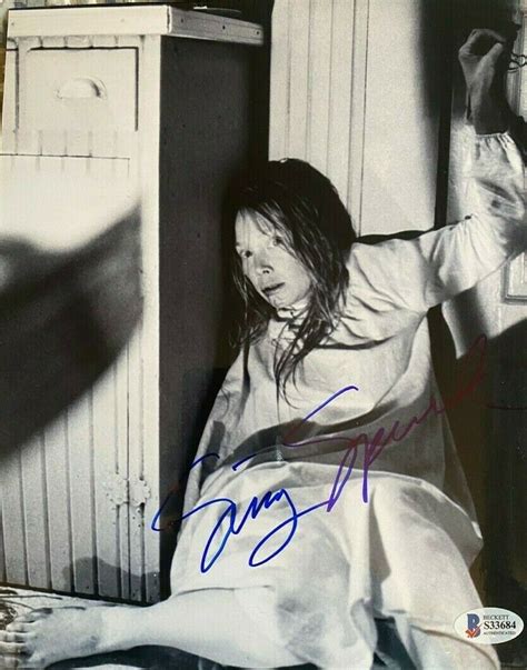 Sissy Spacek Signed Autographed 8x10 Photo Carrie BECKETT AUTHENTICATED