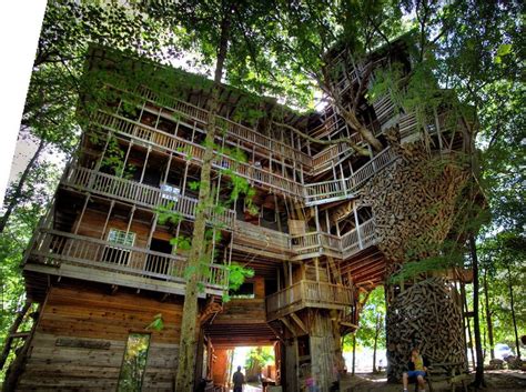 Worlds Largest Treehouse In Tennessee Pics