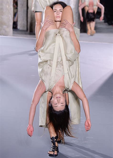 Paris Fashion Week Rick Owens Models Wear Each Other Down The Runway