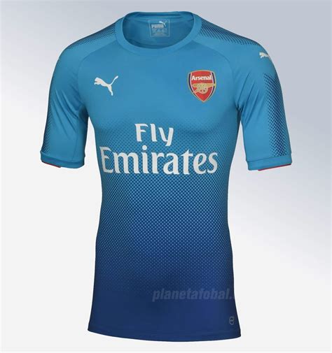 Descubre la nueva camiseta de arsenal fc : Camiseta suplente Puma del Arsenal 2017/18