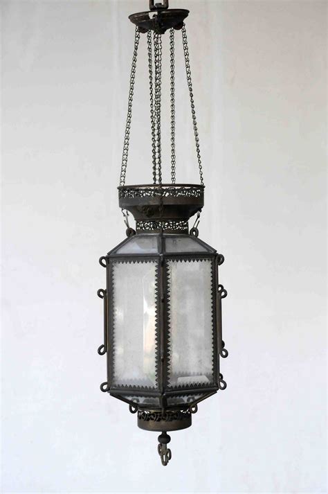 Demikian posting kali ini mengenai jenis penerangan untuk diluar bangunan rumah tinggal. Desain Lampu Rumah Bergaya Vintage Lampu Gantung » Gambar ...