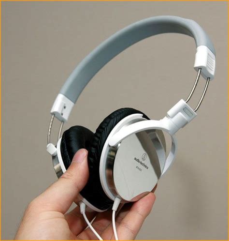 Audio Technica Ath Es7 Stainless Steel Headphones Con