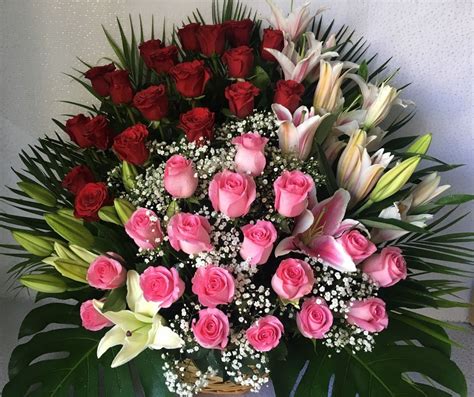 Maybe you would like to learn more about one of these? Flower Stands and Big Flower Arrangements Delivery Dubai ...