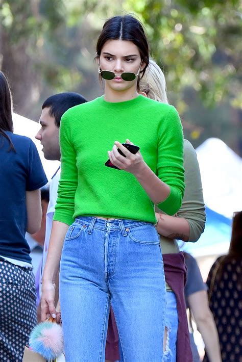 Kendall Jenner Shopping At Flea Market In Los Angeles 03262017