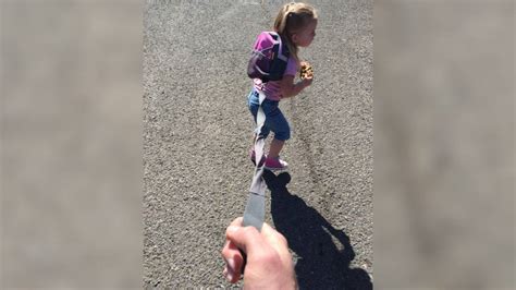 dad has ‘no shame for putting daughter on a leash leaves internet divided national