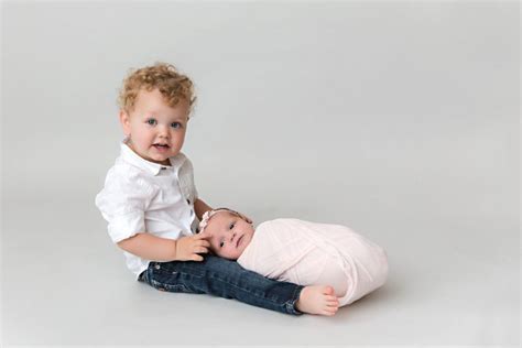 Baby Sisters Photoshoot Orange County Newborn Photos