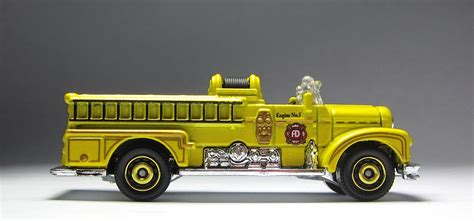 First Look 2014 Matchbox Classic Seagrave Fire Engine In Red