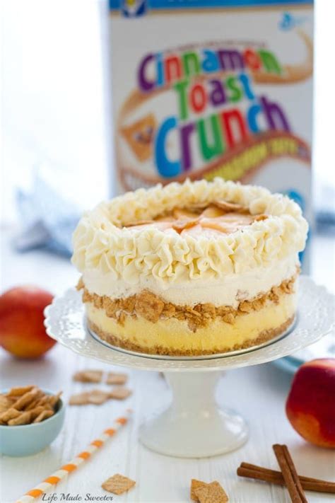 Peach Cobbler Ice Cream Cake With Cinnamon Toast Crunch Cereal