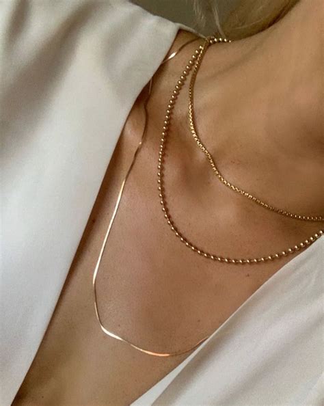Pin By Eleni On Jewellery In 2020 Minimal Jewelry Jewelry