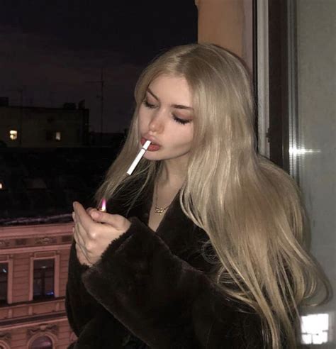 Aesthetic Grunge Girl Smoking